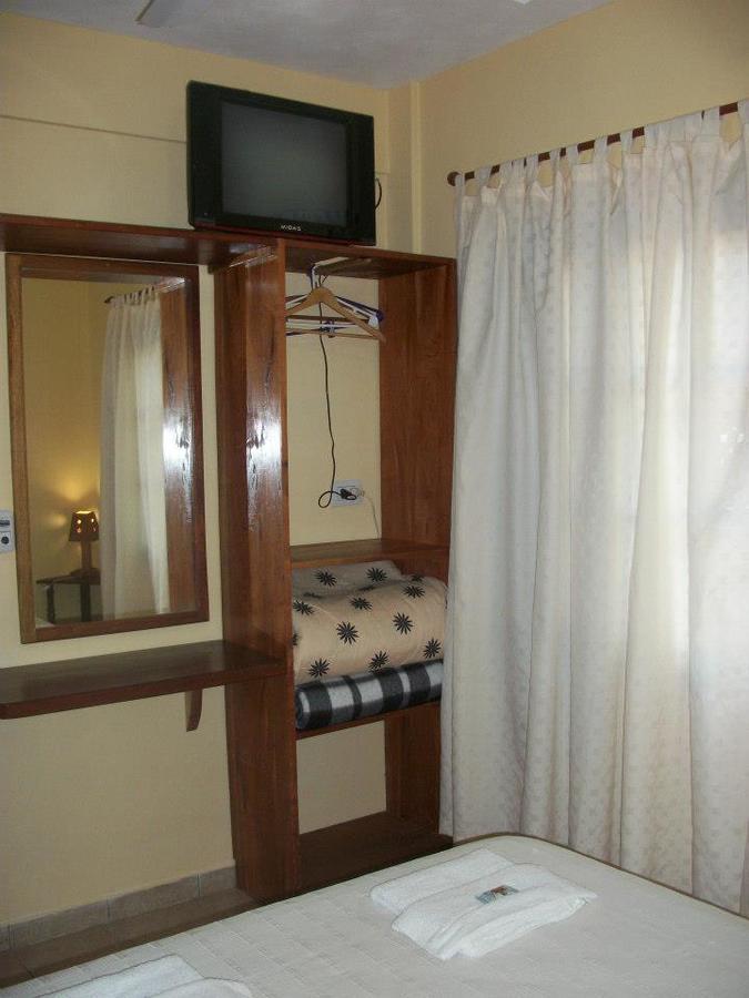 אל סוברביו Hotel Los Abuelos מראה חיצוני תמונה