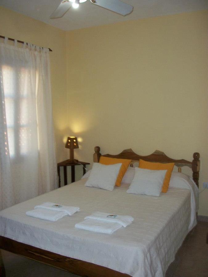 אל סוברביו Hotel Los Abuelos מראה חיצוני תמונה