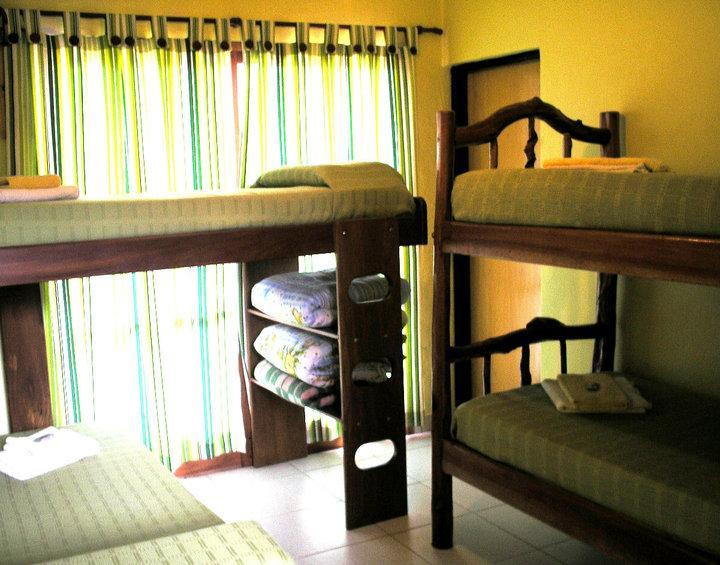 אל סוברביו Hotel Los Abuelos מראה חיצוני תמונה