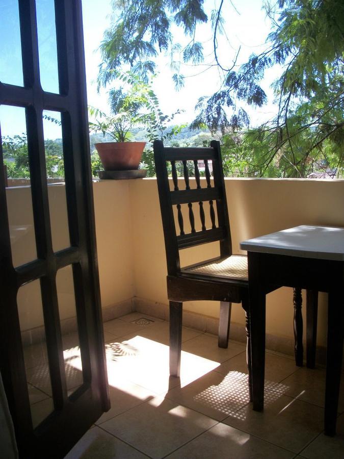 אל סוברביו Hotel Los Abuelos מראה חיצוני תמונה